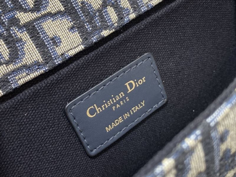 Christian Dior Montaigne Bags